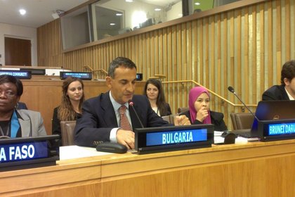 Участие на български младежки делегати в работата на Трети комитет по време на 69-та сесия на Общото събрание на ООН